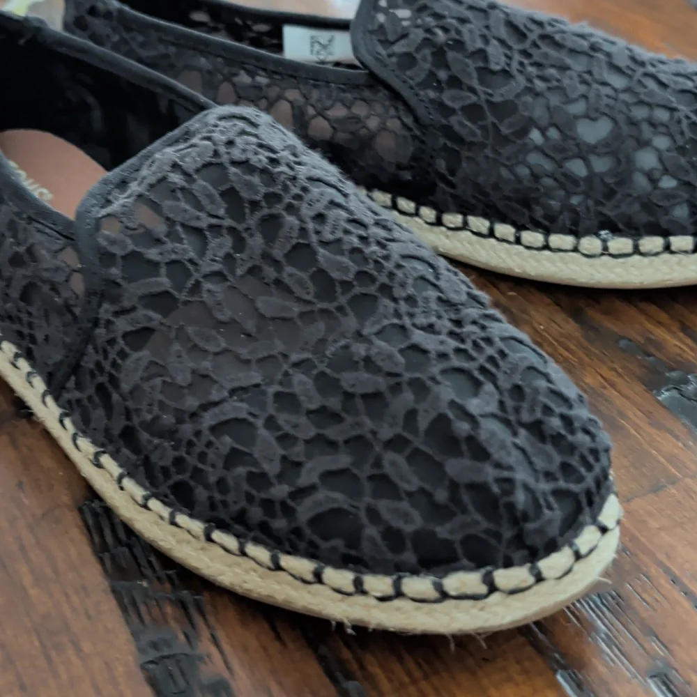 TOMS Black Lace Espadrille Rope Flats Size W8 NEW - Picture 4 of 12